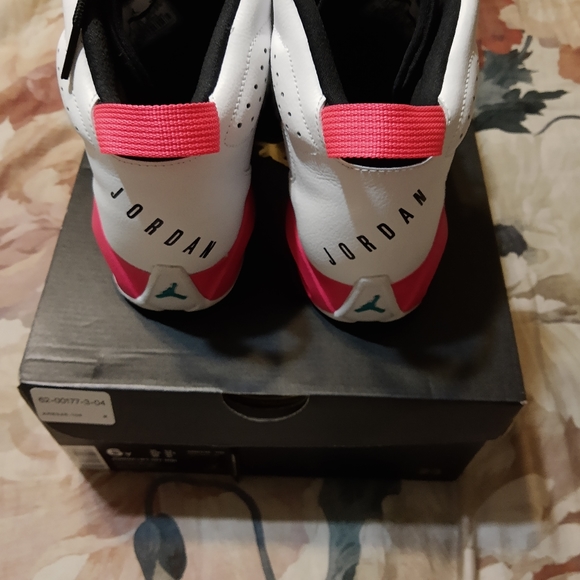 COPY - HOST PICK Jordan Lift Off South Beach - Picture 7 of 14